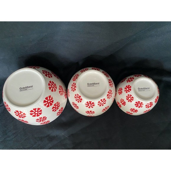 Crate & Barrel Mixing Bowls Addison Lot of 3 Nesting Heart Design Portugal - Picture 3 of 7